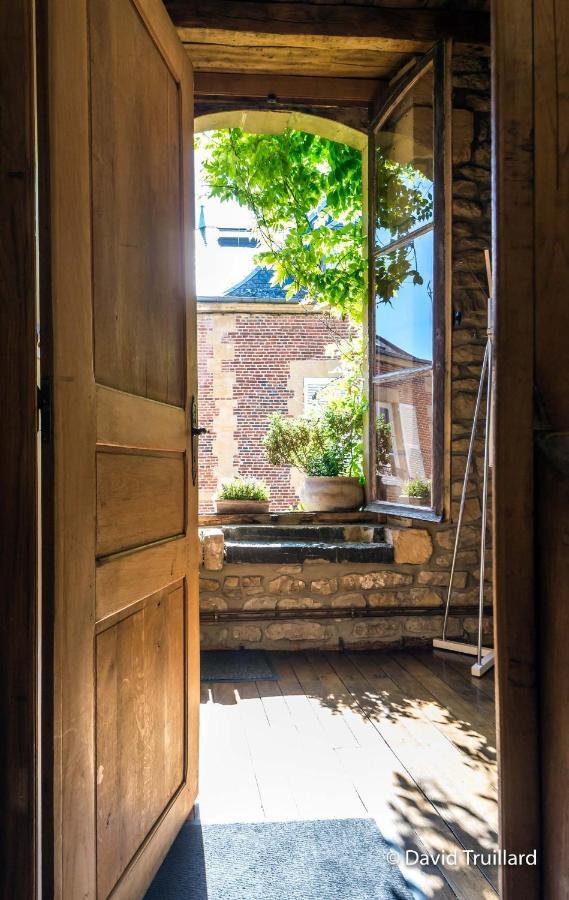 Suite Mana Ohana - Luxe Et Authenticite A 2 Pas De La Place Ducale Avec Parking Prive Charleville-Mézières Exteriér fotografie