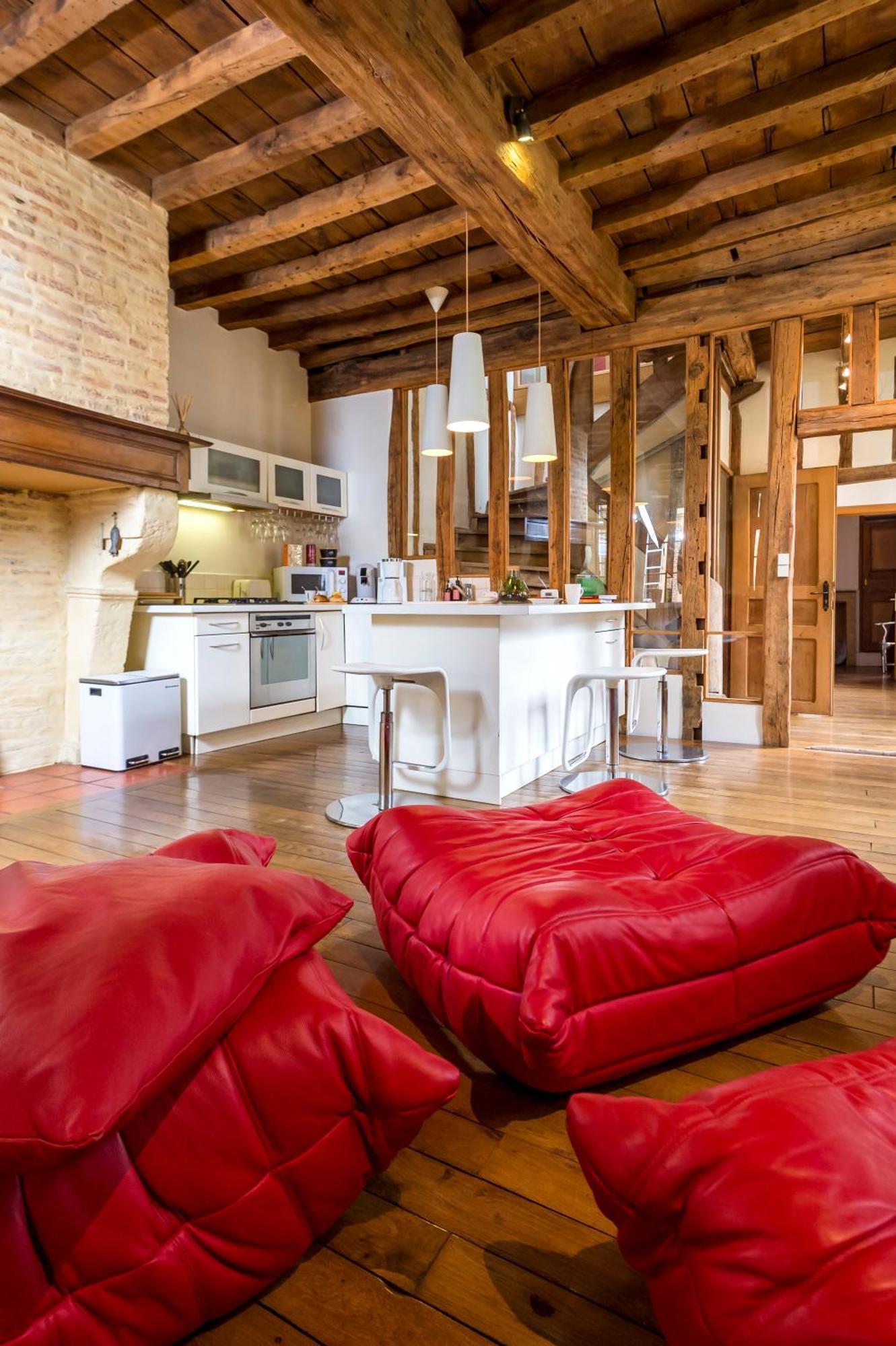 Suite Mana Ohana - Luxe Et Authenticite A 2 Pas De La Place Ducale Avec Parking Prive Charleville-Mézières Exteriér fotografie